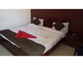 Premium rooms near Laxman Jhula